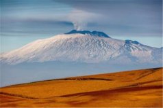 世界上爆發(fā)最頻繁的活火山，至今已噴發(fā)500多次